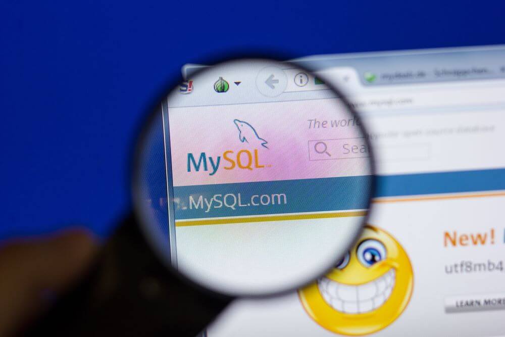 MySQL: Pengertian, Cara Kerja, Fitur