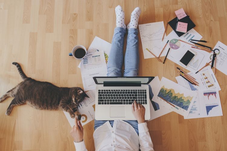 20 Pekerjaan Terbaik Selama Work From Home di 2021