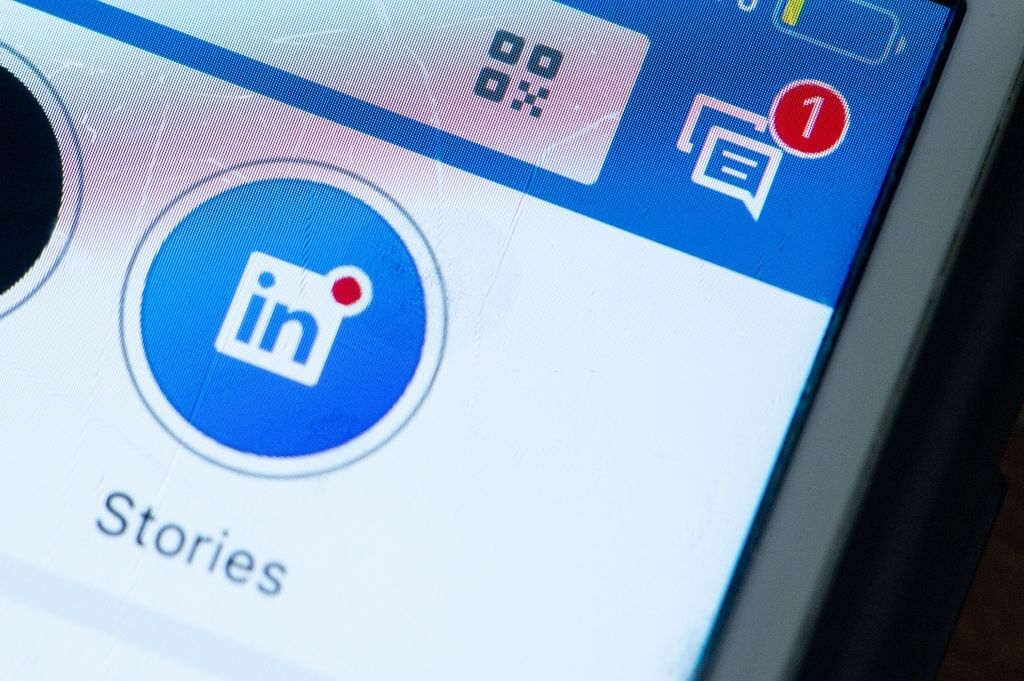 Cara Membangun Brand dengan LinkedIn Stories