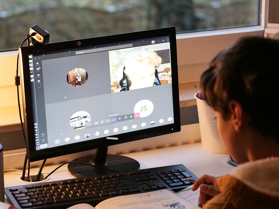 Cara Melakukan Panggilan Suara atau Video WhatsApp di Desktop
